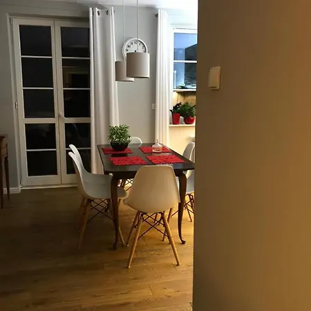 아파트 Swiety Wojciech